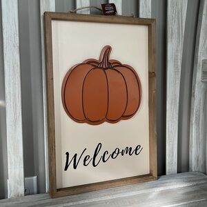 Rustic Metal & Wooden Framed Pumpkin Welcome Sign 🍁🍂🆕🍁🍂 Measures Approx 19x13in